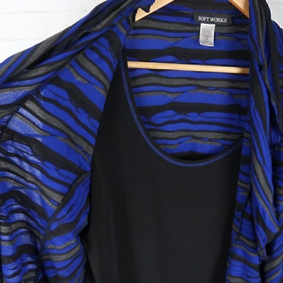 SOFT WORKS BLUE & BLACK STRIPE 3/4 SLEEVE RUFFLE FRONT WITH BUILT IN TOP SIZE L - Picture 4 of 9